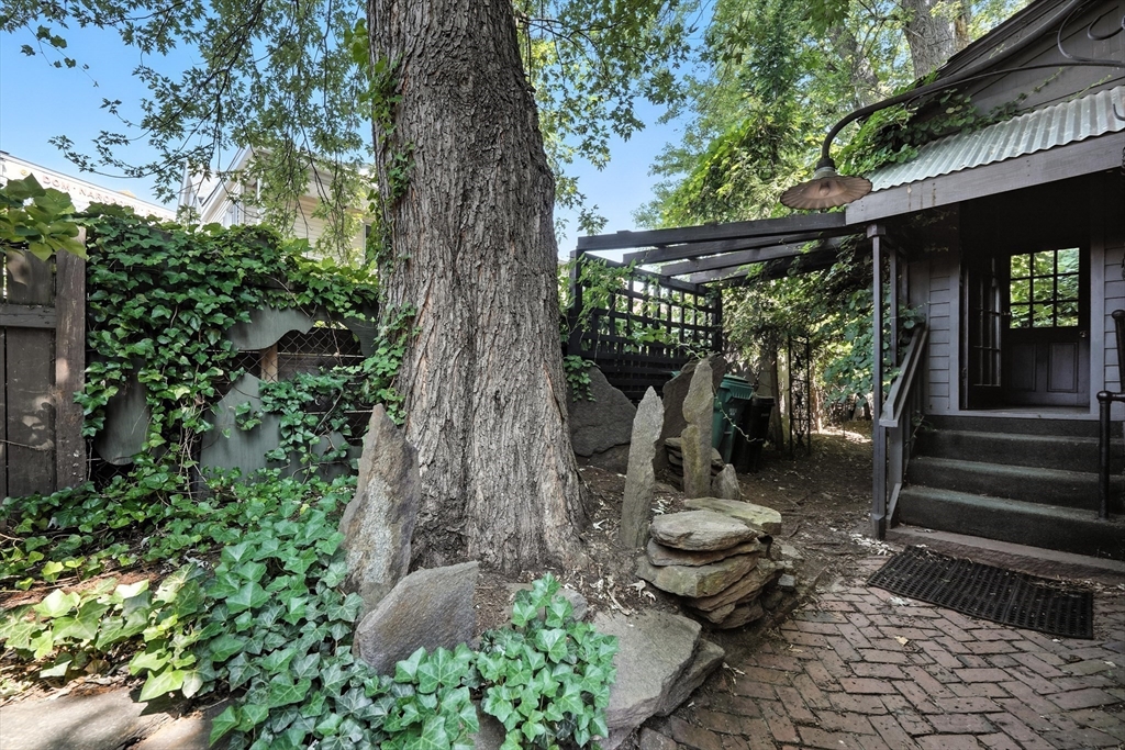 9 Union St
