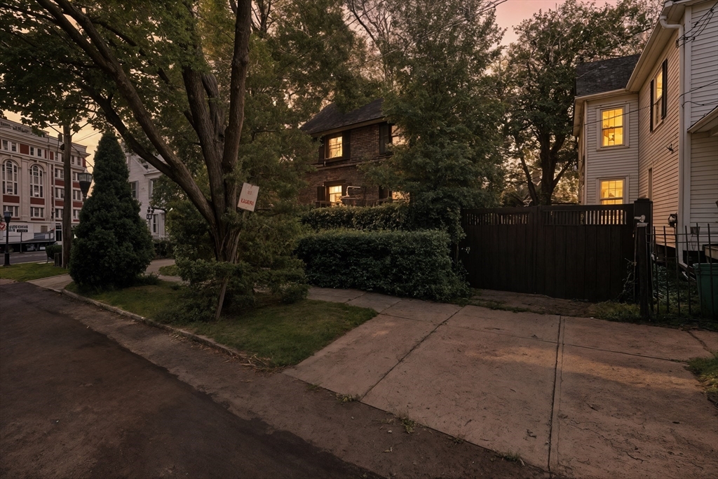 9 Union St