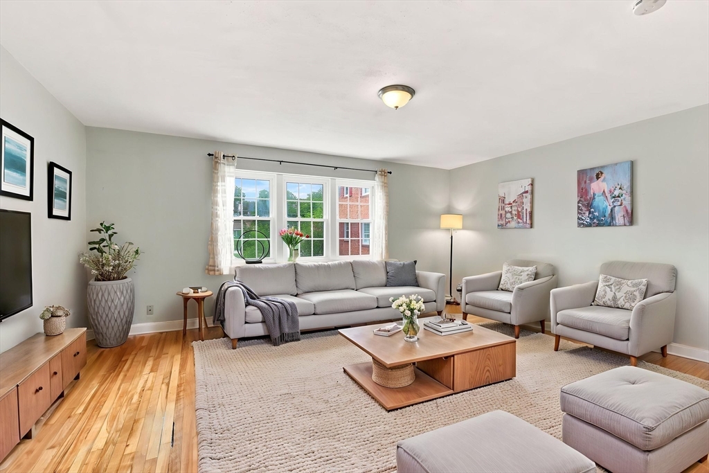 112 Maple St 4