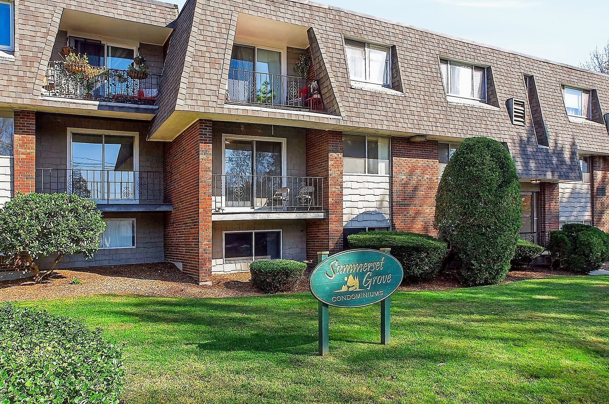 84 Summer Ave 5