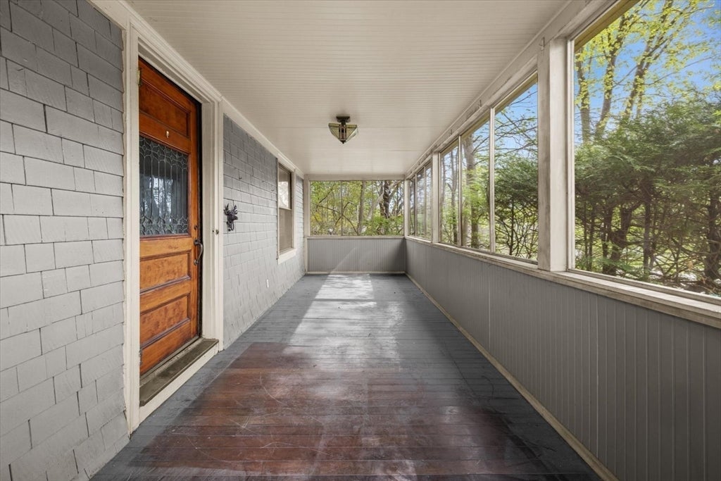 186 Elm Street