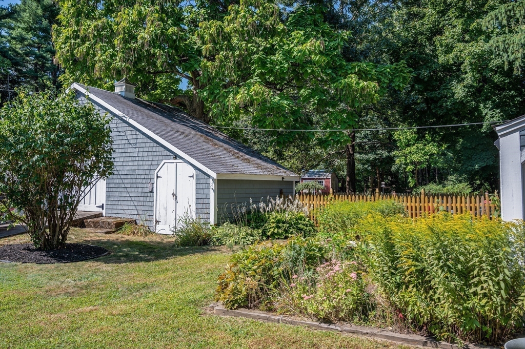 203 Pond St
