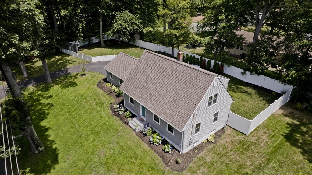 113 Chiswick St