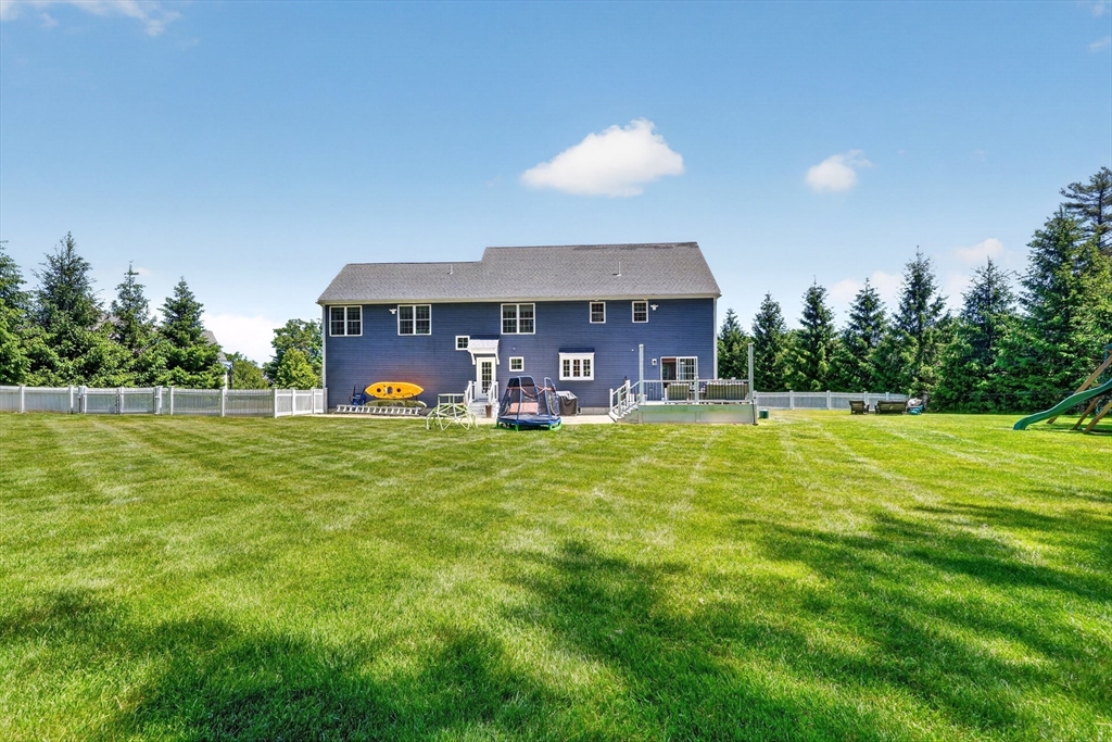 3 Bristol Pond Drive