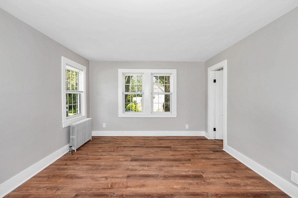 15 Junior Avenue