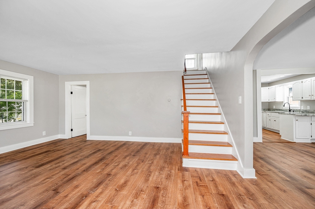 15 Junior Avenue