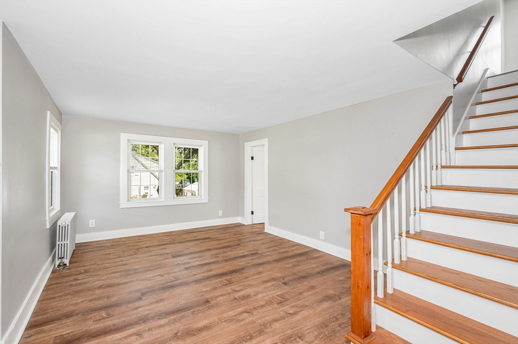 15 Junior Avenue