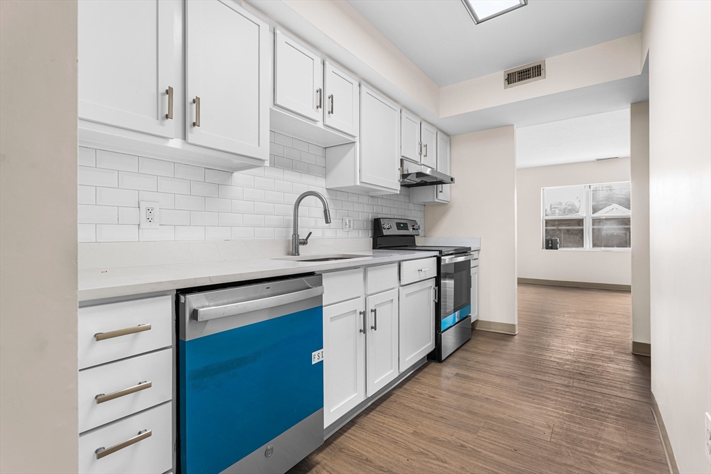 268 Dudley St 4