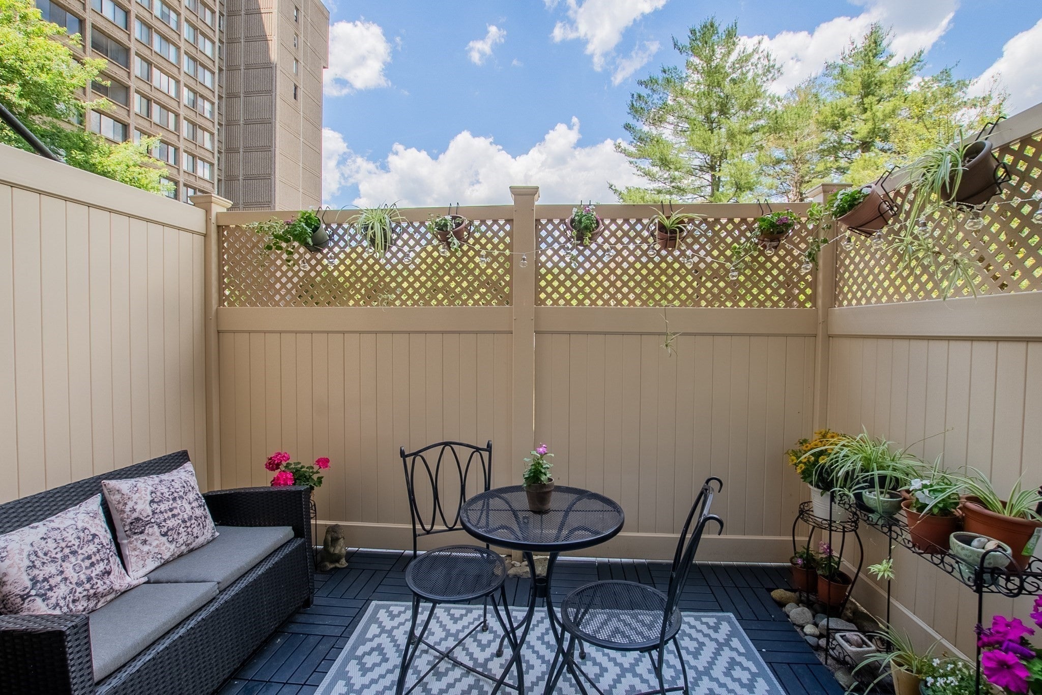250 Hammond Pond Parkway 102N