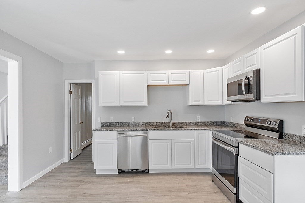 76 Columbus St, Fitchburg, MA, 76 Columbus St, Fitchburg, MA Photo #6