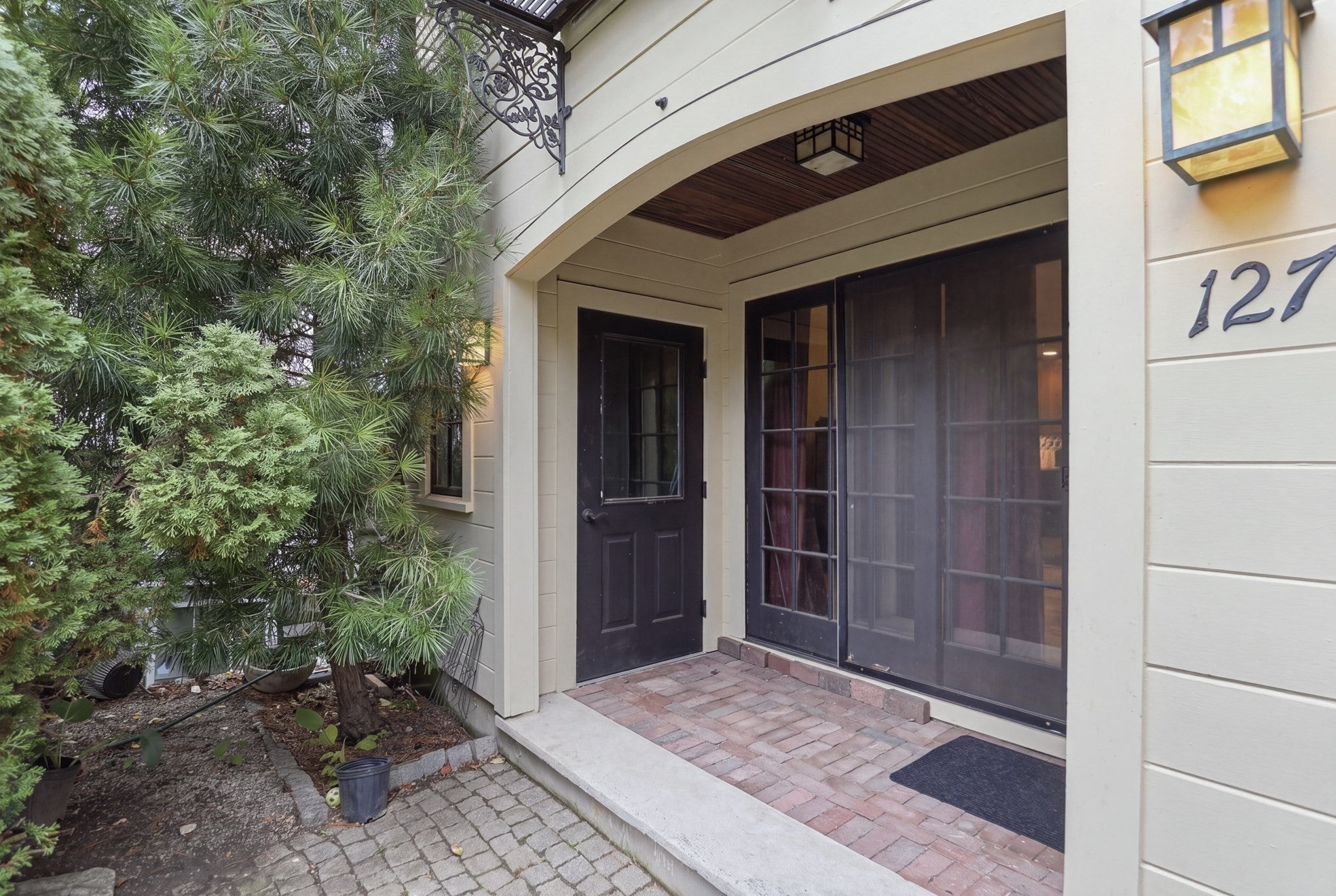127 Cushing St, Cambridge, MA Photo #6