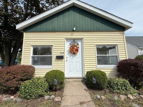 249 Lake Street Waltham MA 02451
