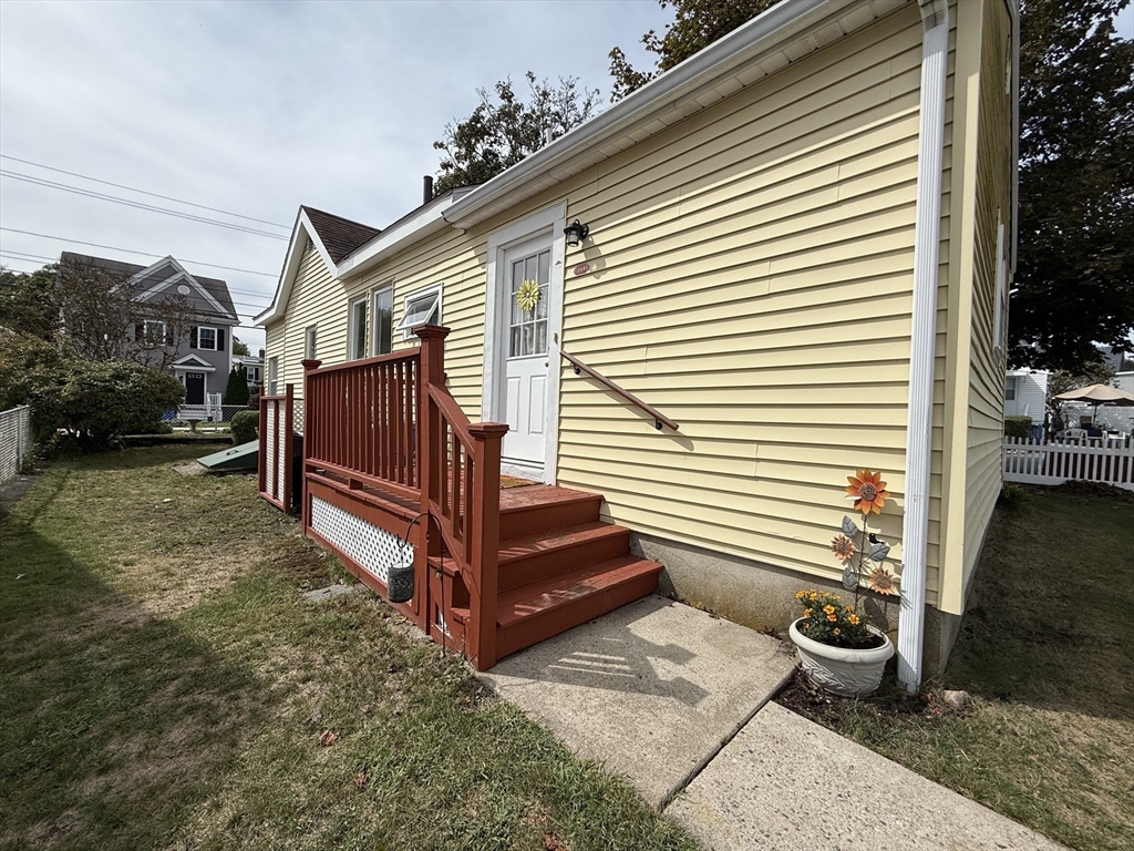 249 Lake Street