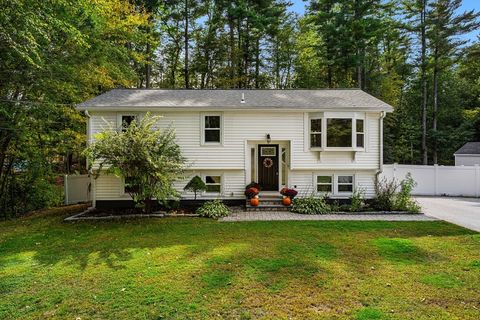 73 Kimball Rd Amesbury MA 01913