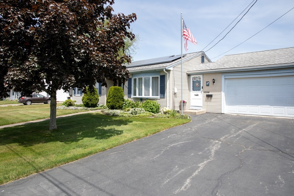 192 Calvin Ave