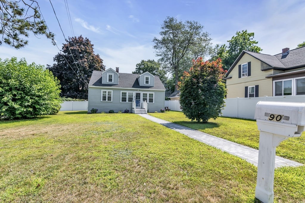 90 Gilbert St