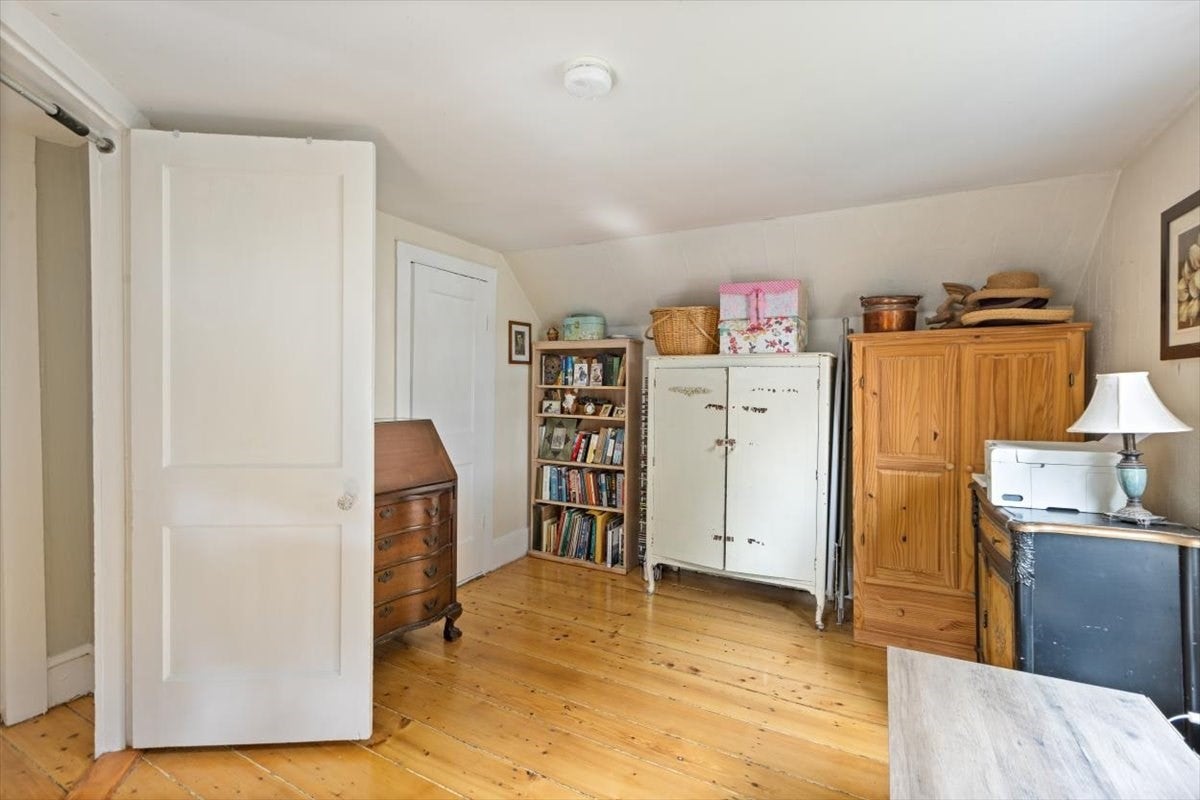 55 Haverhill Rd, Amesbury, MA, 55 Haverhill Rd, Amesbury, MA Photo #24