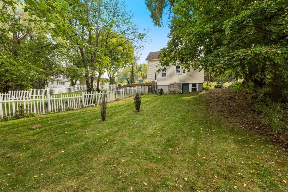55 Haverhill Rd, Amesbury, MA, 55 Haverhill Rd, Amesbury, MA Photo #32