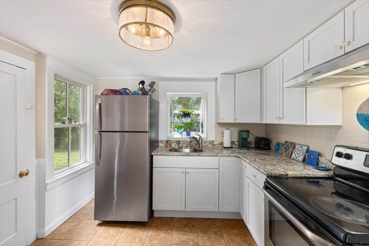 55 Haverhill Rd, Amesbury, MA, 55 Haverhill Rd, Amesbury, MA Photo #12