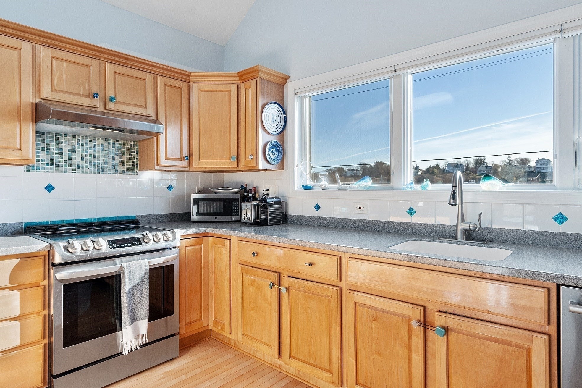 60 Rocky Neck Avenue #202, Gloucester, MA, 60 Rocky Neck Avenue #202, Gloucester, MA Photo #4