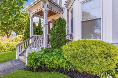 34 Warren Street 3 Stoneham MA 02180