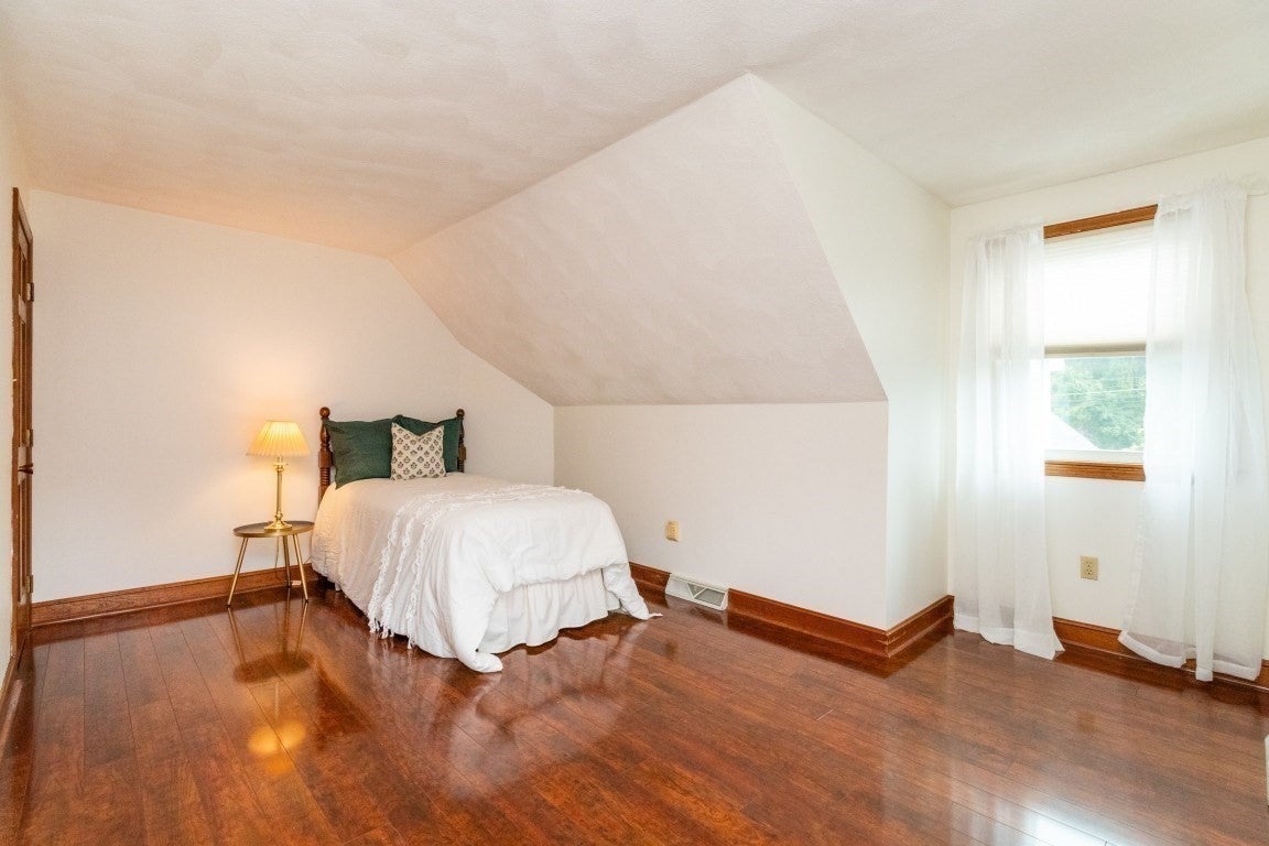 2 Mccarthy Dr, Burlington, MA Photo #27