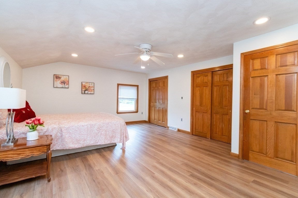 2 Mccarthy Dr, Burlington, MA Photo #31