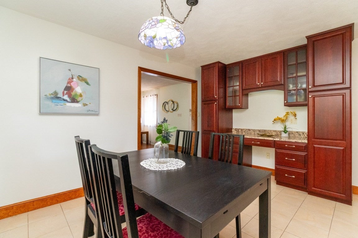 2 Mccarthy Dr, Burlington, MA Photo #18