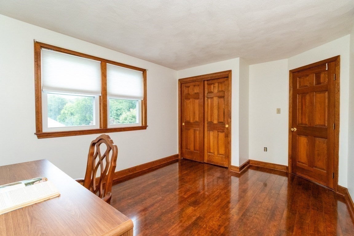 2 Mccarthy Dr, Burlington, MA Photo #26