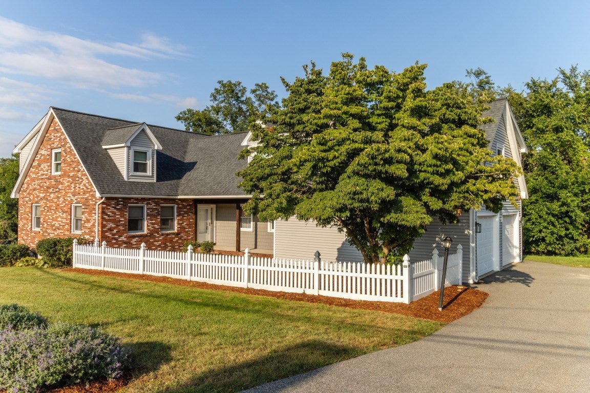 2 Mccarthy Dr