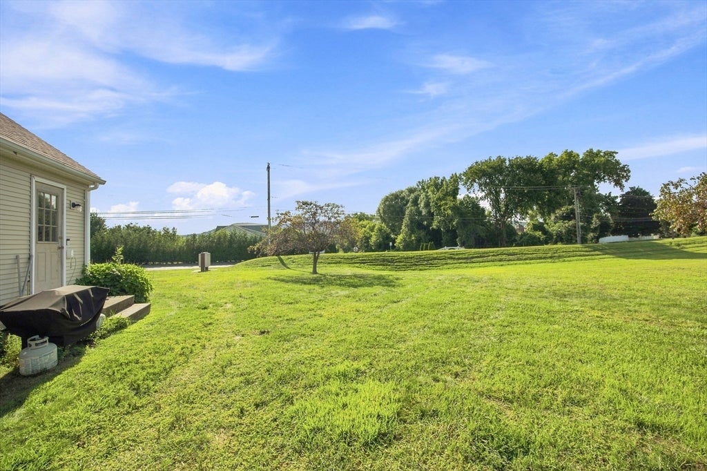 1 Alvord Pl #1, South Hadley, MA Photo #30