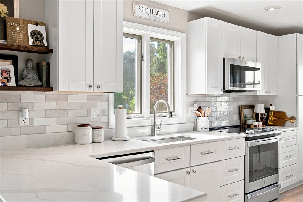 1 Alvord Pl #1, South Hadley, MA Photo #8
