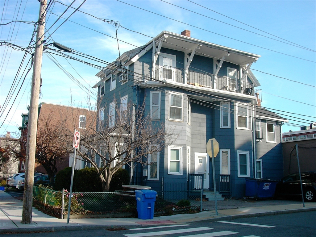 270-272 Sidney St.