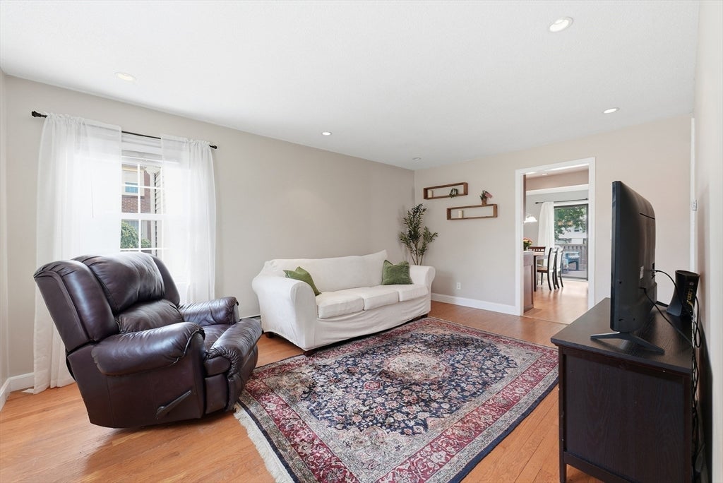 83 Lindbergh Blvd, Westfield, MA, 83 Lindbergh Blvd, Westfield, MA Photo #4