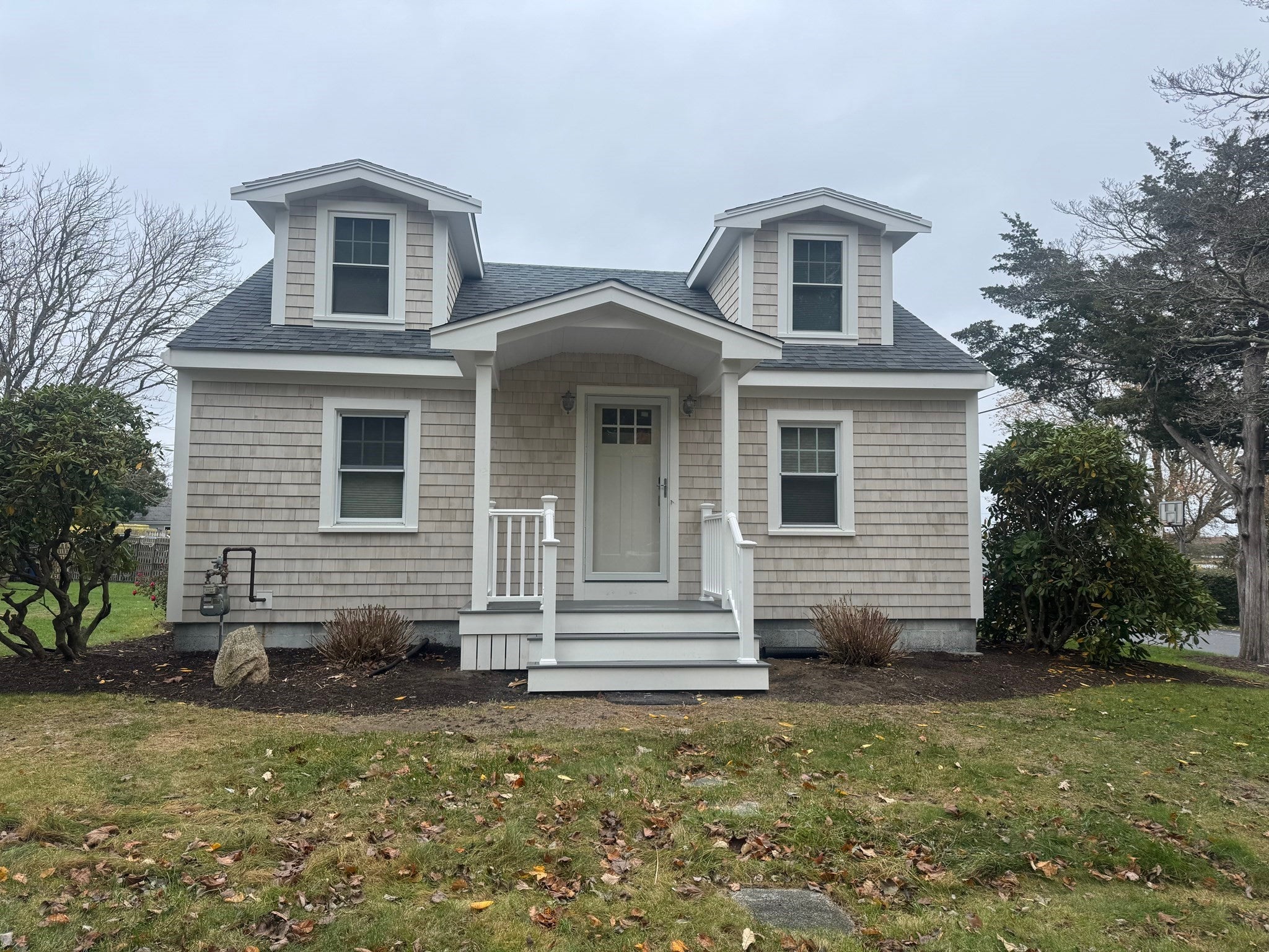 82 Raymond St