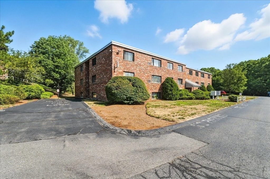 67 Milliken Ave 13
