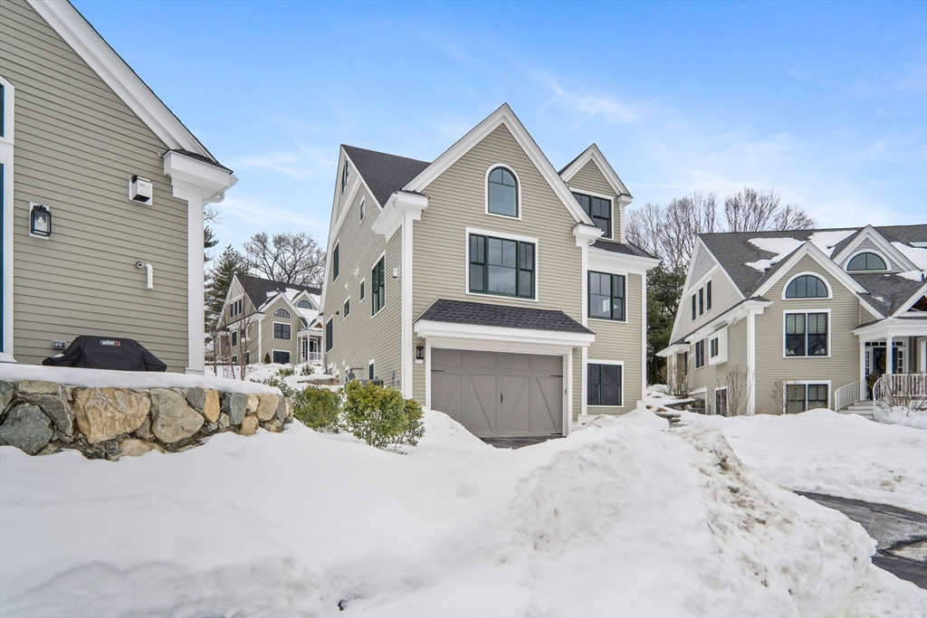 17 Courtyard Place 17