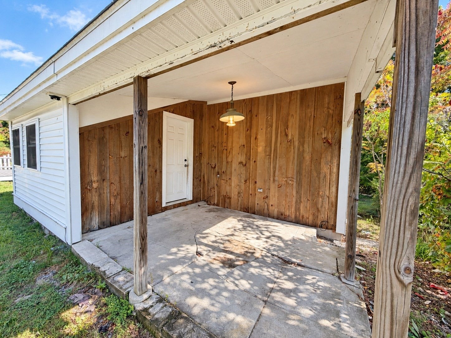 137 Damon Rd