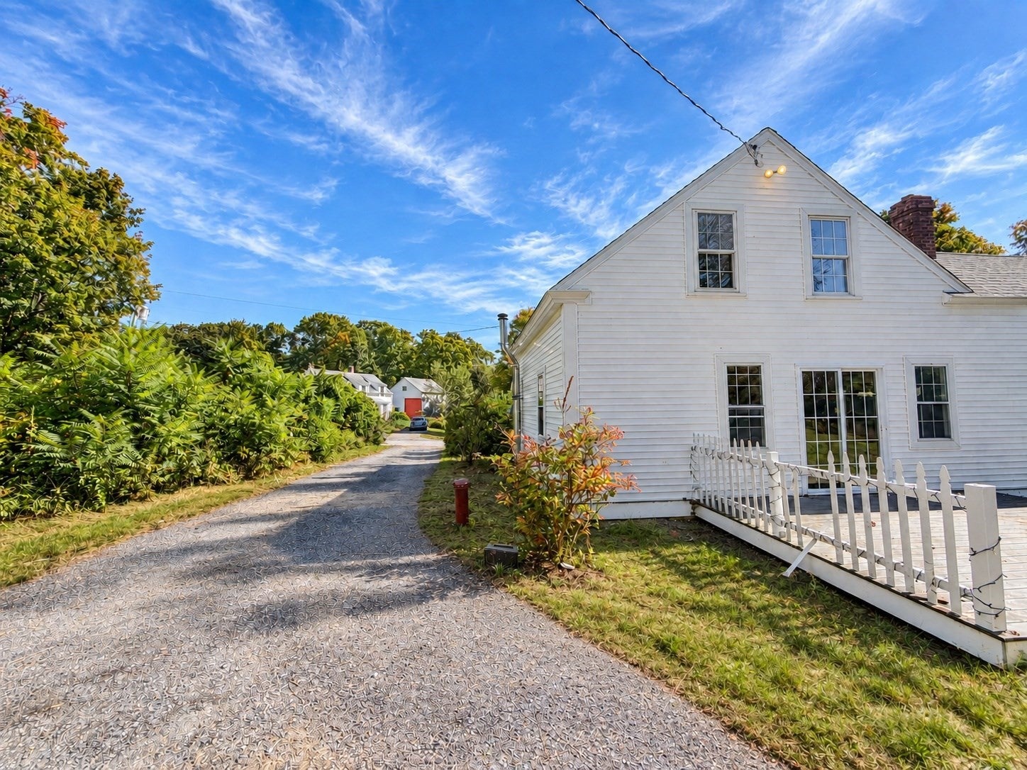 137 Damon Rd