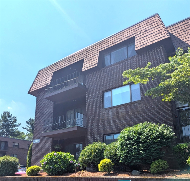 7 Thomas St J7