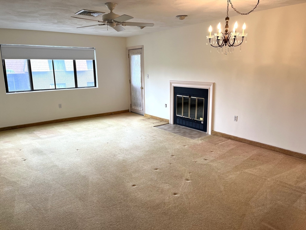 7 Thomas St J7