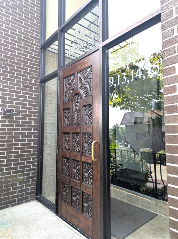7 Thomas St J7