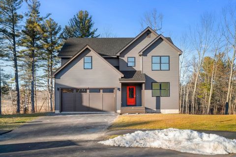 17 Lucy Way Haverhill MA 01832