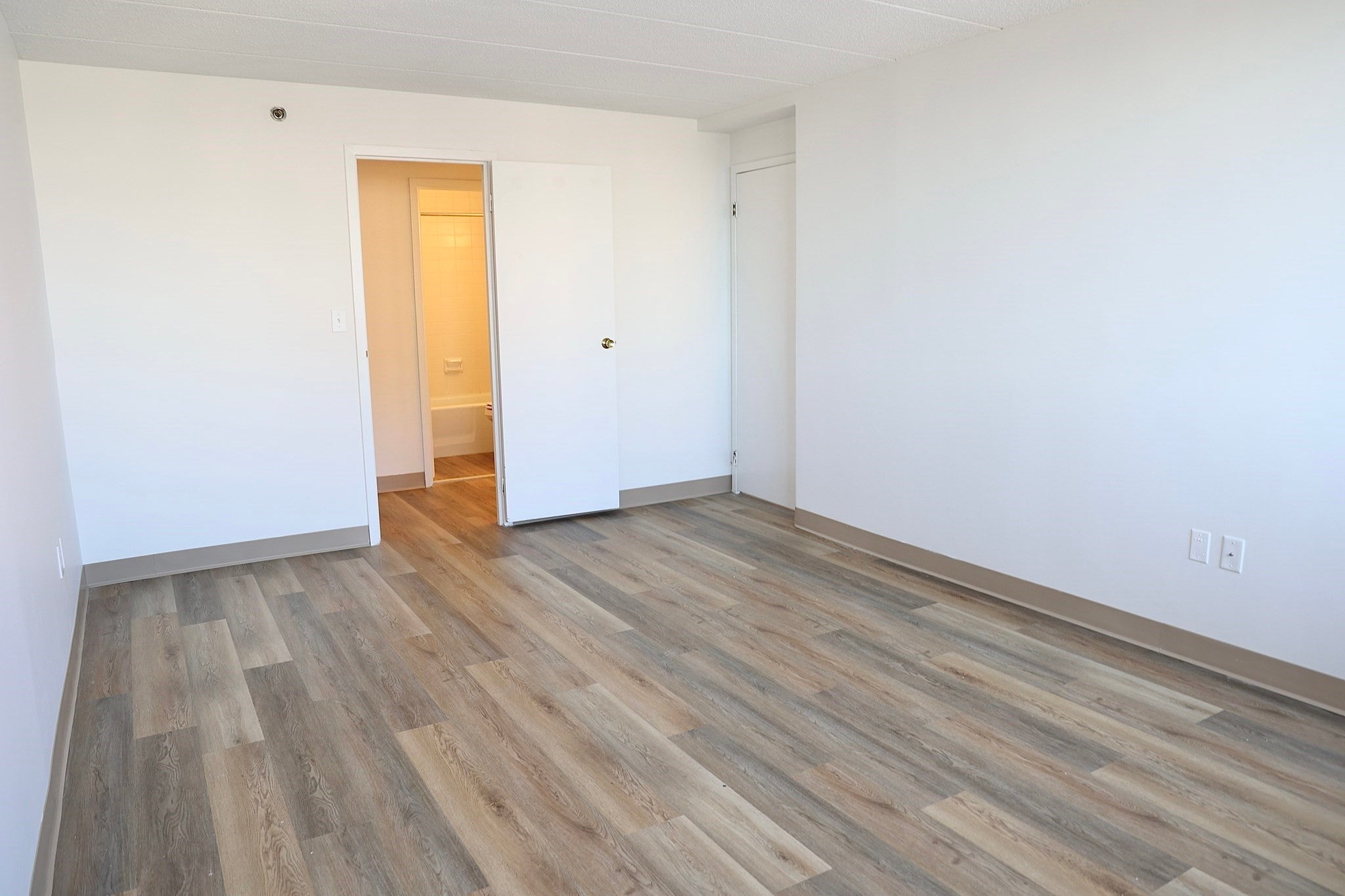 1 Pond ST #4N, Winthrop, MA, 1 Pond ST #4N, Winthrop, MA Photo #26