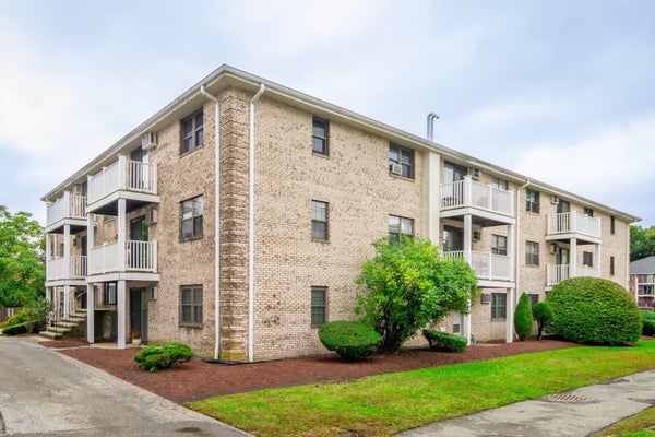 8 KENMAR DR UNIT 64, BILLERICA, MA 01821 - Image da742e158fd5d8932507b05d3082a765/2073152240