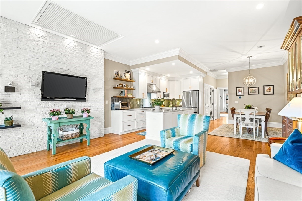 191 Beacon St 7
