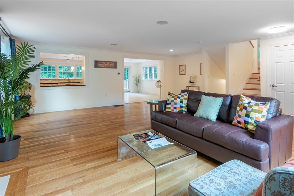 14 Joyce Rd