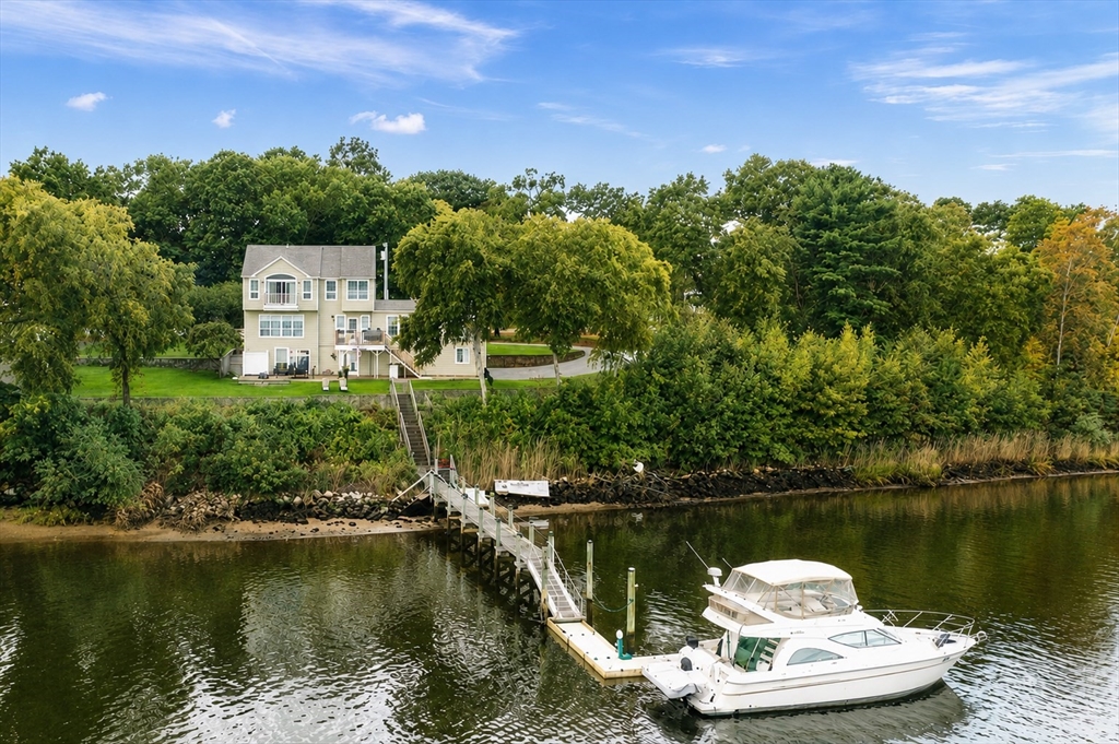 43 Cliff Dr