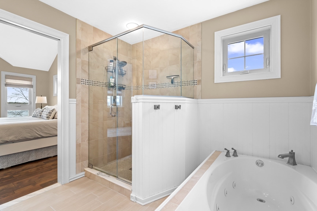 43 Cliff Dr, Freetown, MA Photo #24