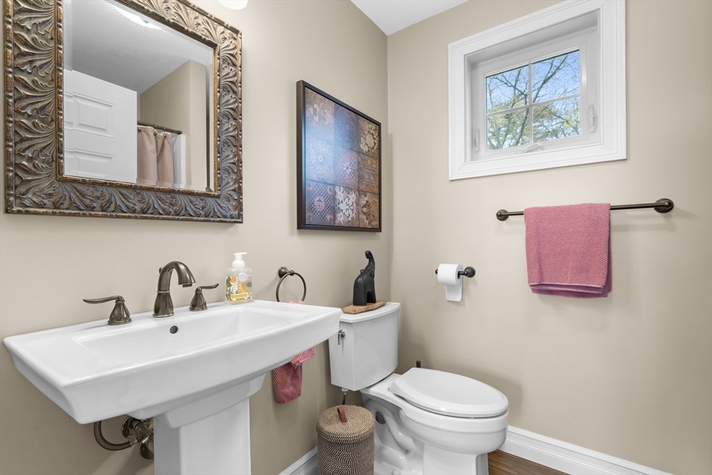 43 Cliff Dr, Freetown, MA Photo #26